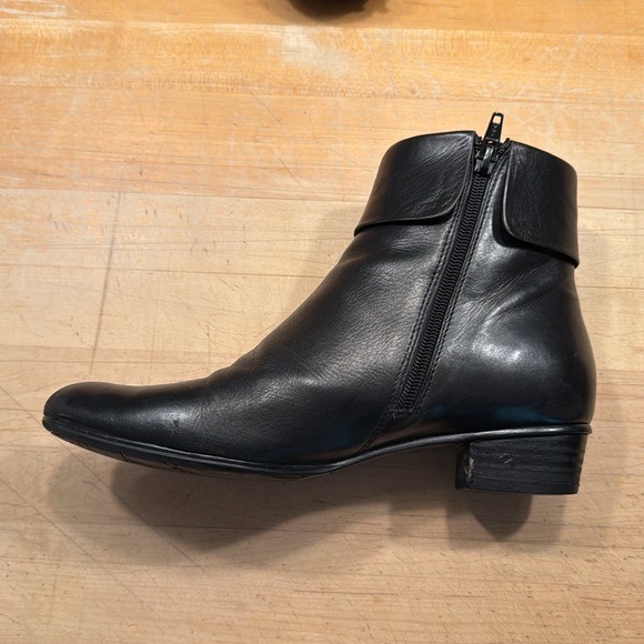 Everybody by BZ Moda, Black Leather Zip Up Low Booties Size 38 - Picture 4 of 11